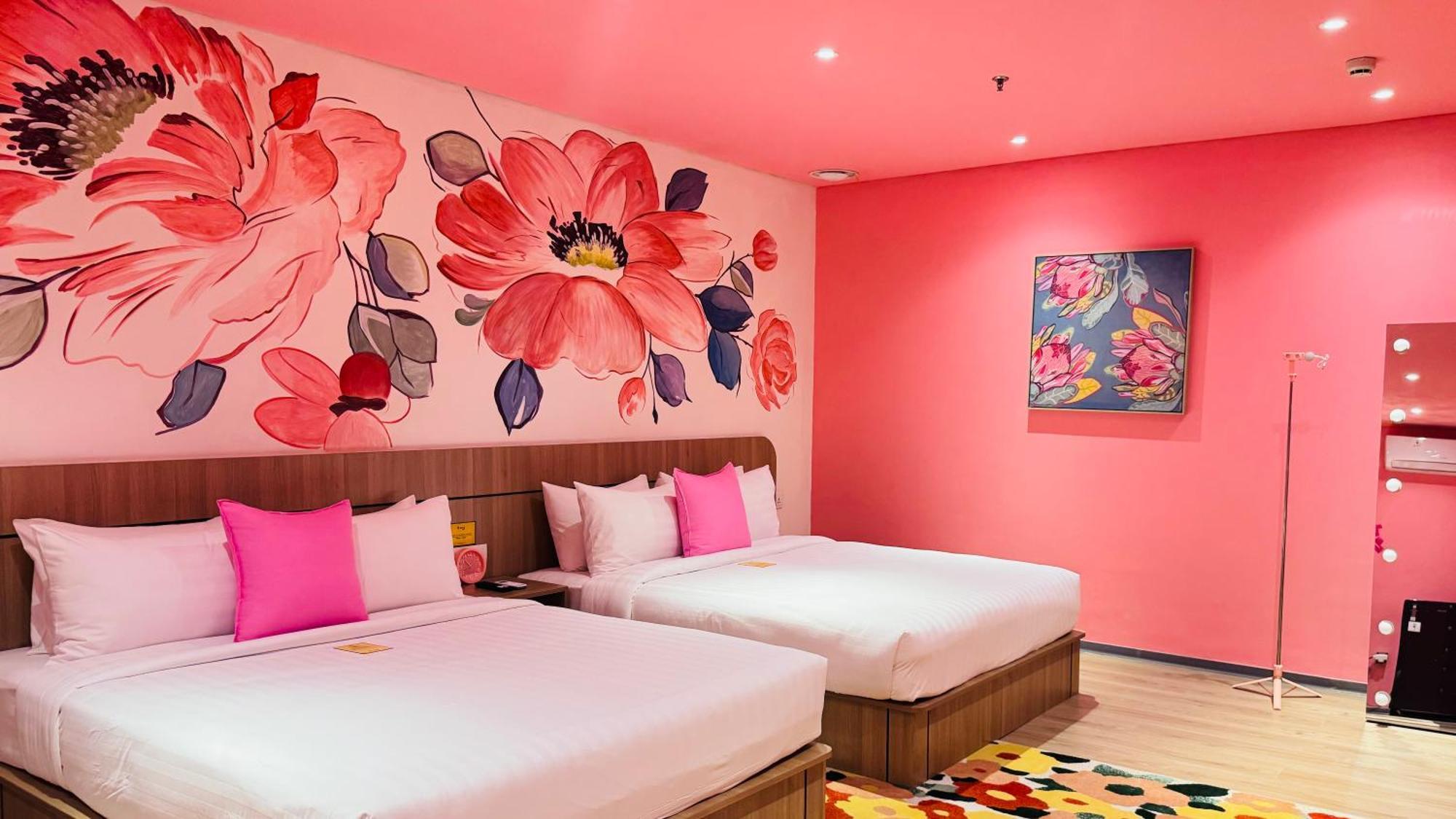 Yellow Bee Resort Cililitan Jakarta Eksteriør billede