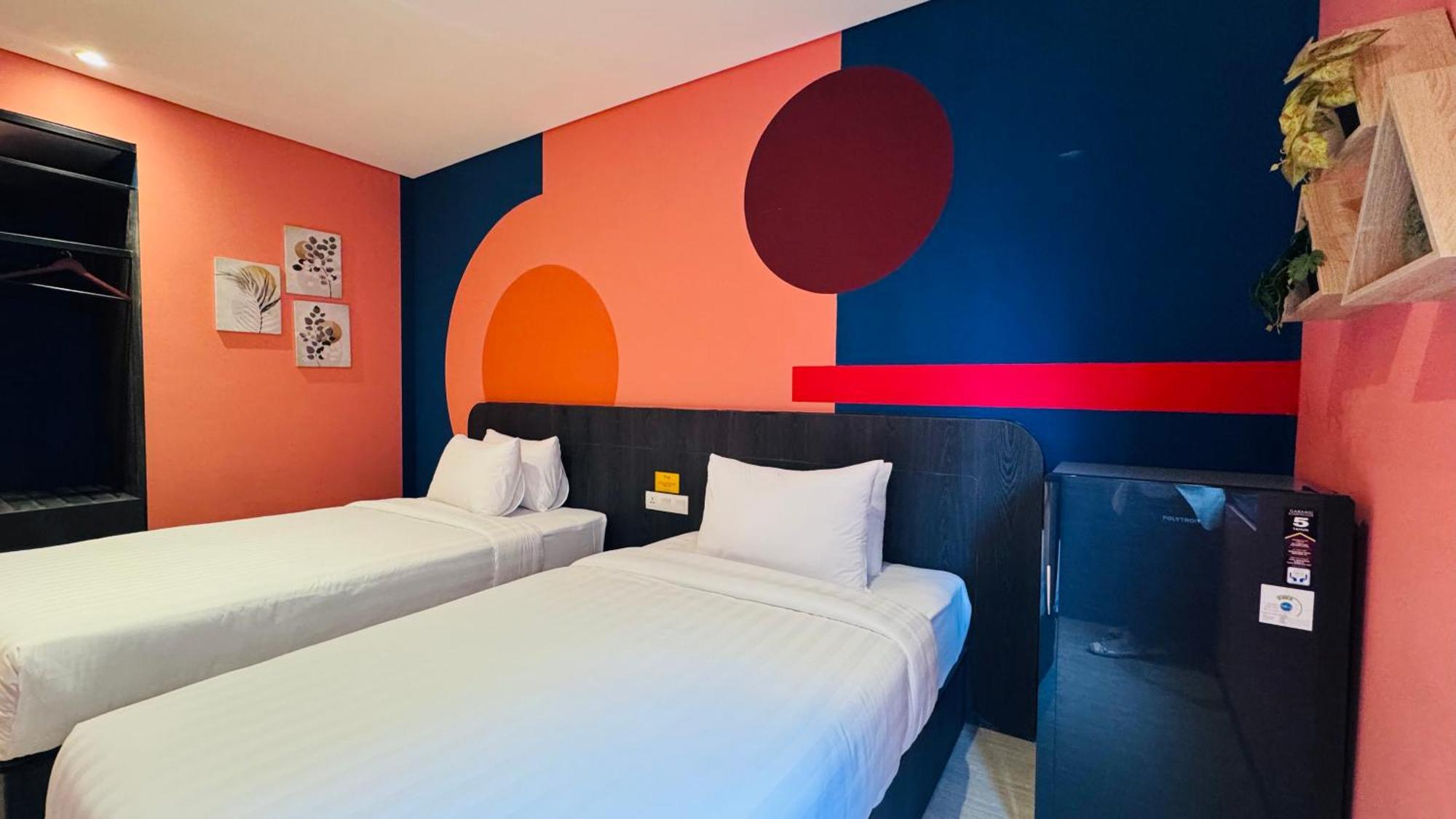 Yellow Bee Resort Cililitan Jakarta Eksteriør billede