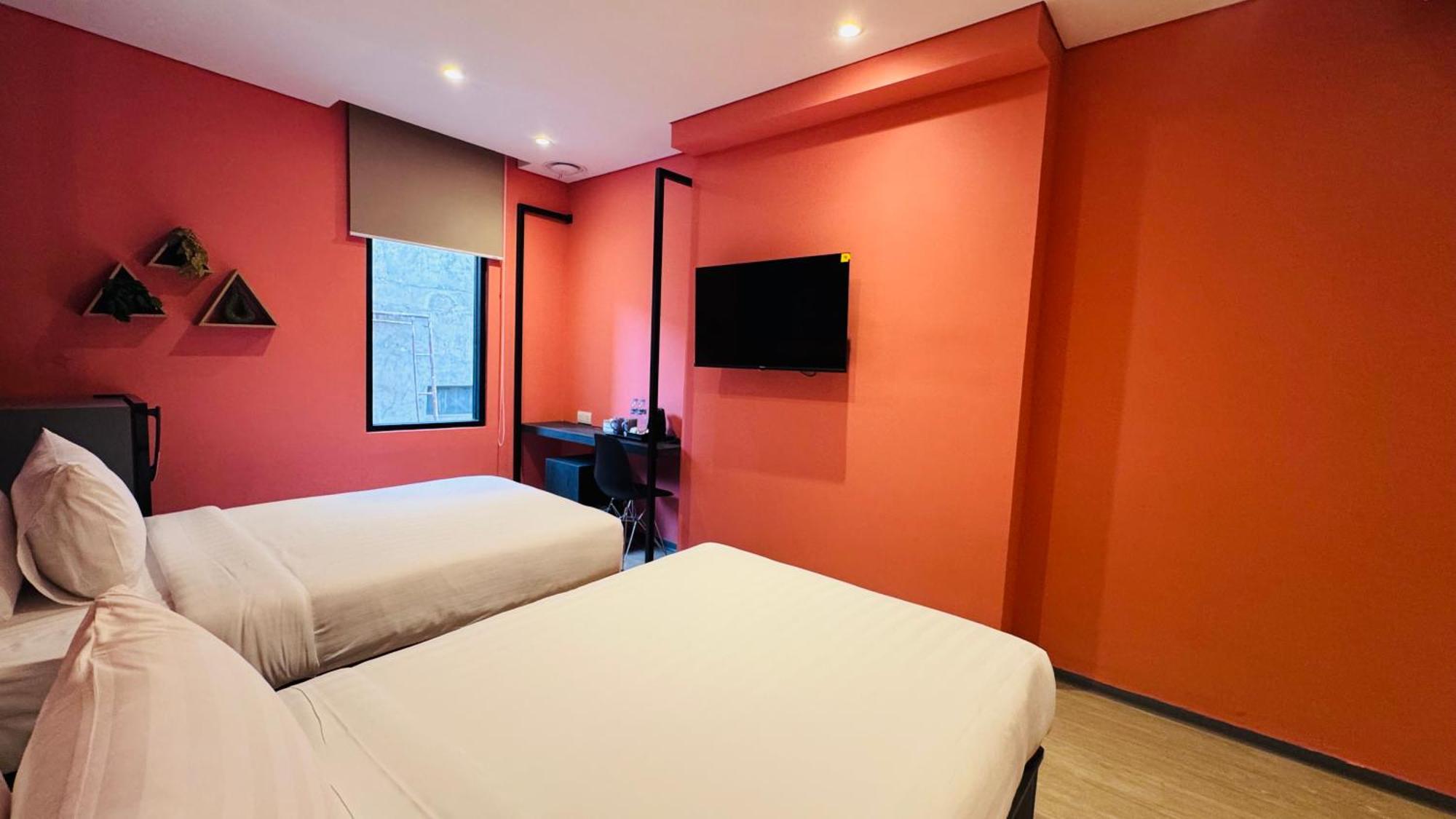 Yellow Bee Resort Cililitan Jakarta Eksteriør billede