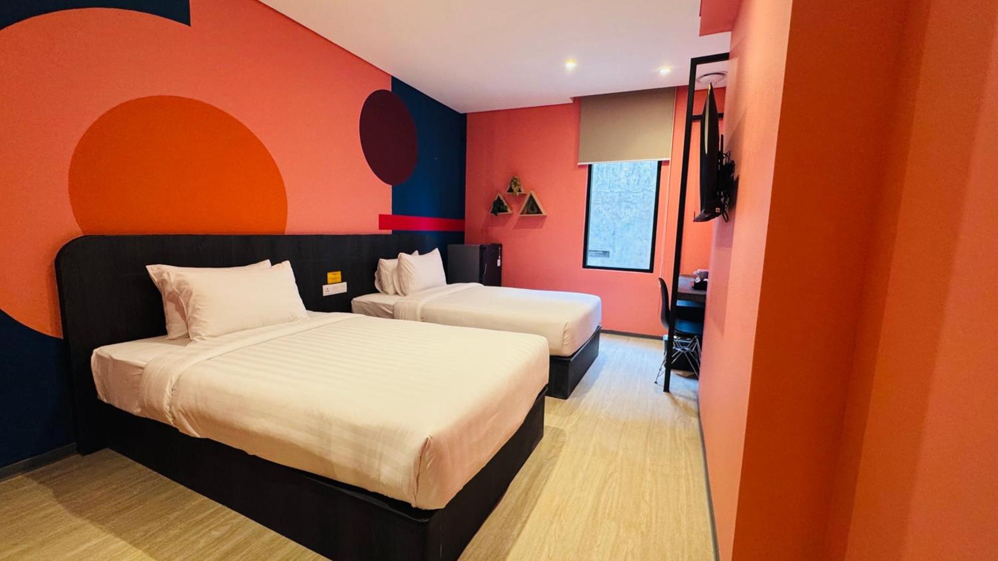 Yellow Bee Resort Cililitan Jakarta Eksteriør billede