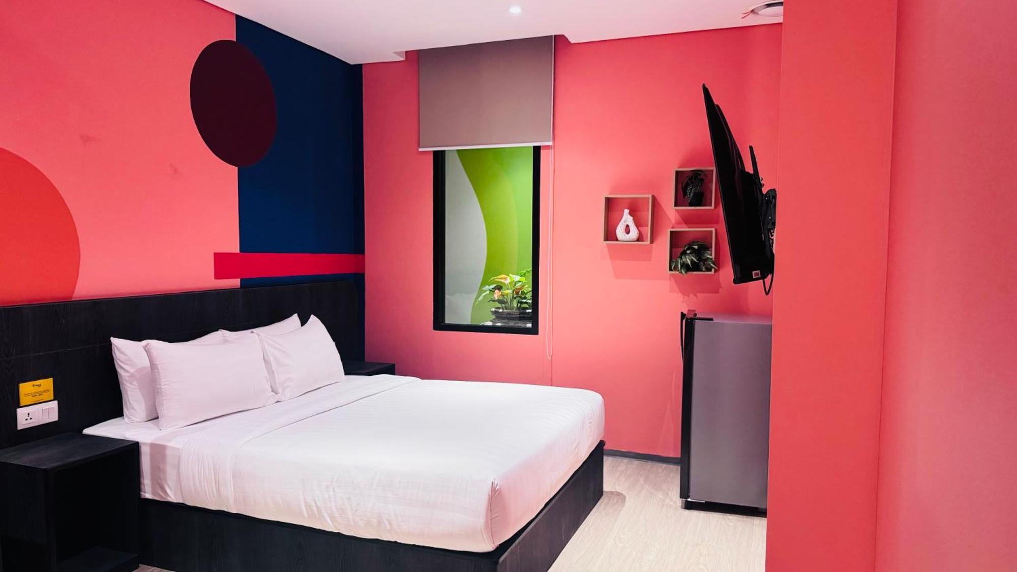 Yellow Bee Resort Cililitan Jakarta Eksteriør billede